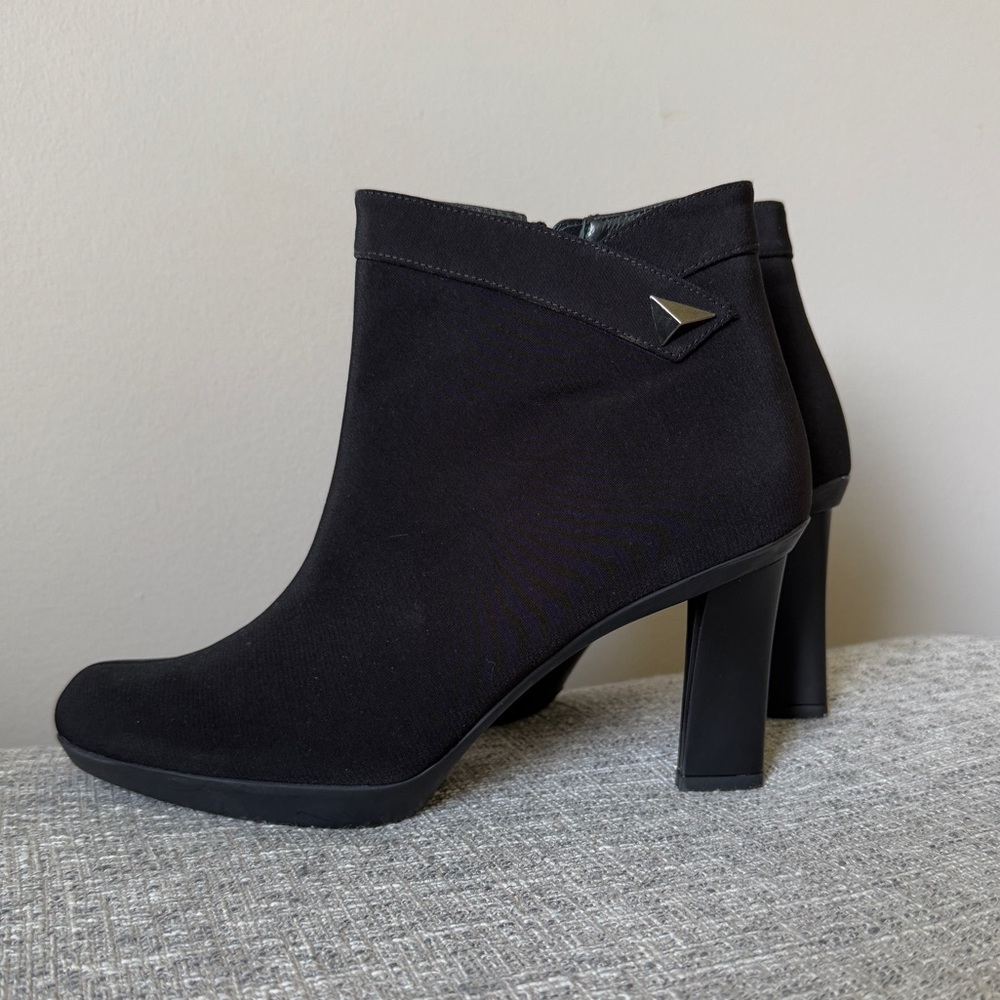 Stuart Weitzman Nugget Goretex waterproof heeled ankle boots 8.5‎